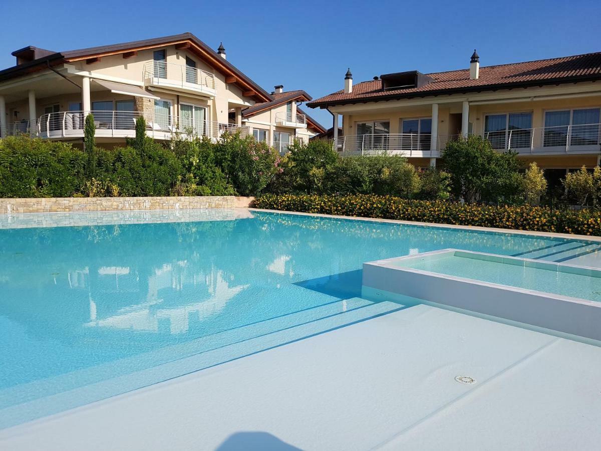 De Luxe Apartments Dolce Vita Sirmione Buitenkant foto
